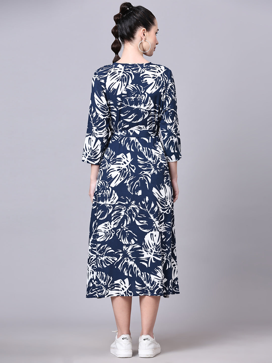 Pomegal Blue & White Wrap Printed Midi Dress