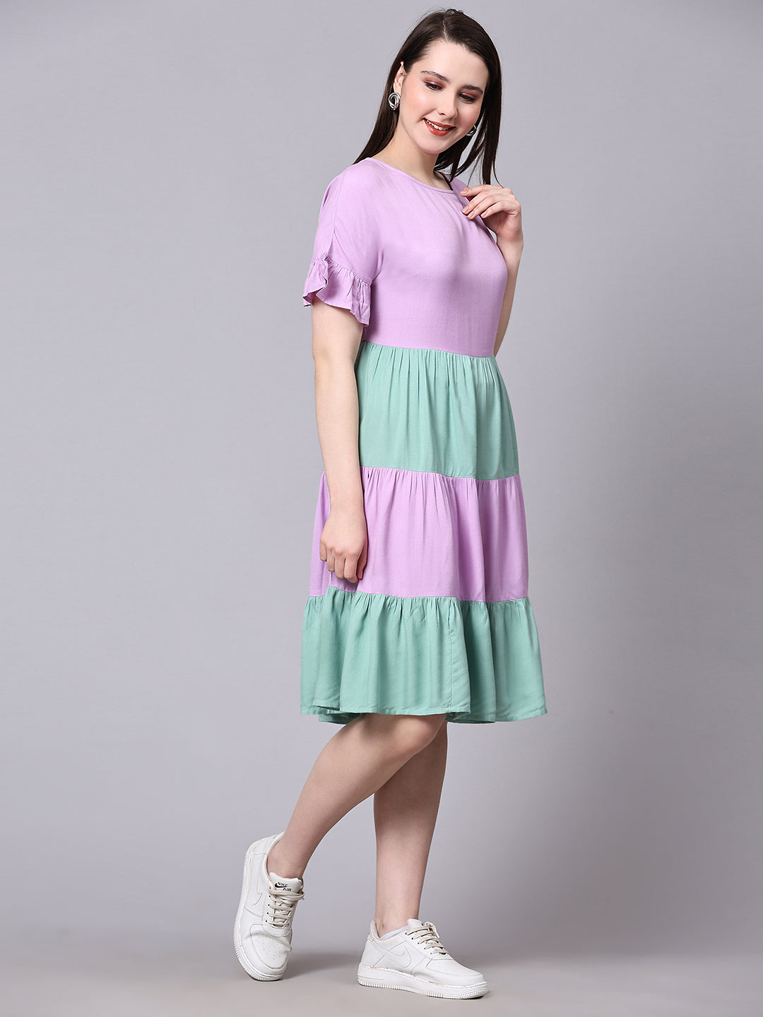 Pomegal Purple & Green Fit and Flare Solid Flared Dress