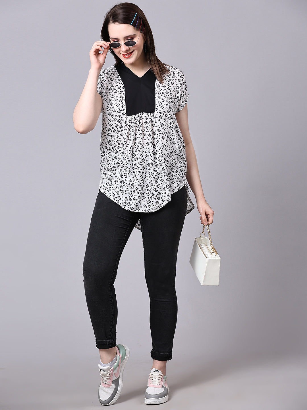 Black and White Floral Printed Top with Hoodie