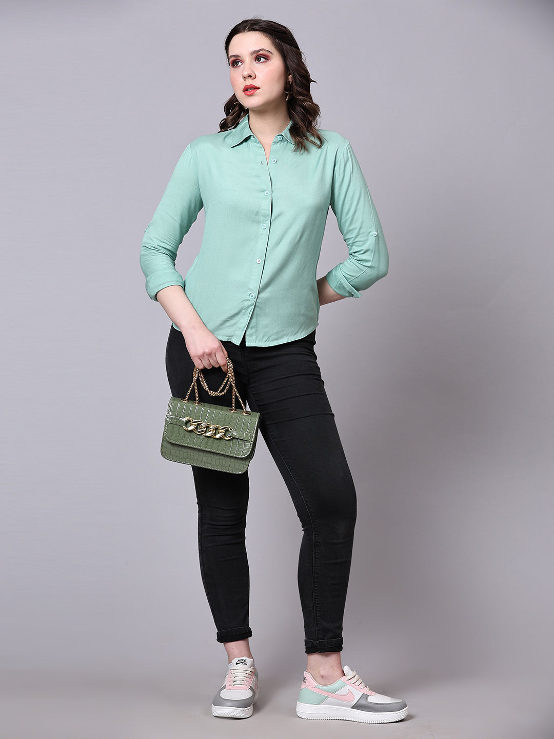 Sea Green Tailored Fit Formal Solid Shirt