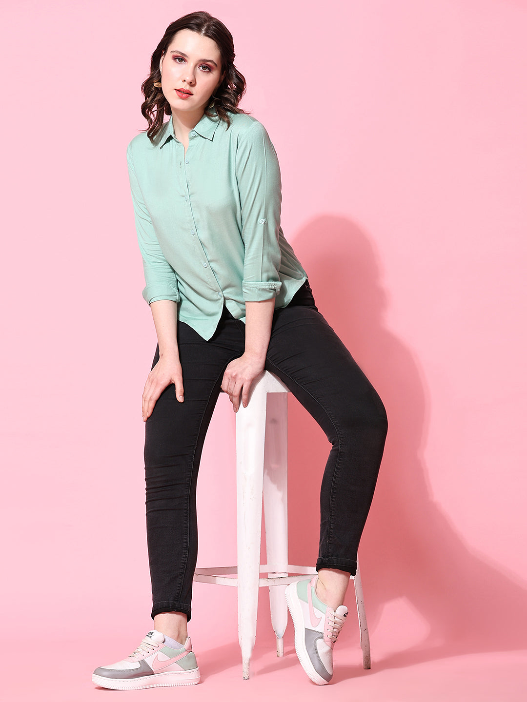 Sea Green Tailored Fit Formal Solid Shirt